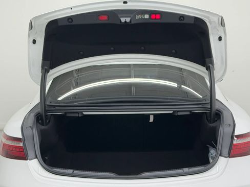 Used 2022 Mercedes-Benz E 450 Coupe image 31