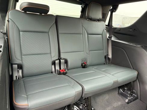 Used 2026 GMC Yukon AT4 w/ AT4 Premium Package AWD/4WD image 13