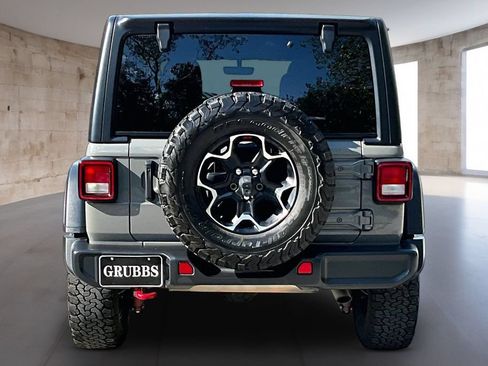 Used 2023 Jeep Wrangler Unlimited Rubicon w/ Cold Weather Group AWD/4WD image 5