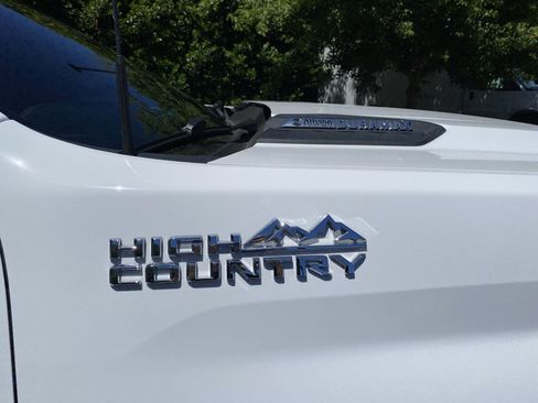 Used 2023 Chevrolet Silverado 2500 High Country w/ Safety Package II AWD/4WD image 45