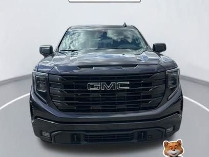 Used 2024 GMC Sierra 1500 Elevation