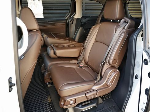 Used 2025 Honda Odyssey Touring image 24