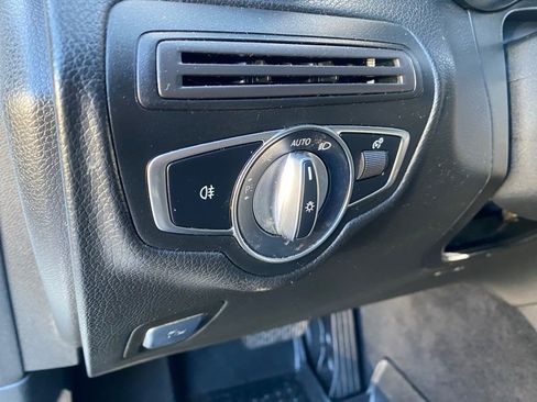 Used 2021 Mercedes-Benz GLC 300 GLC 300 image 17