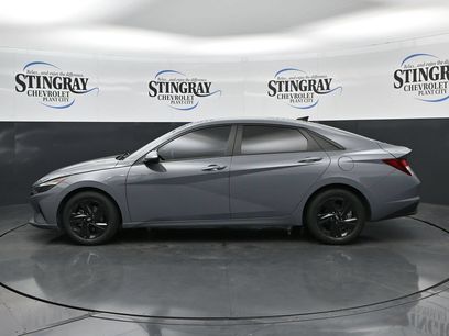 Used 2023 Hyundai Elantra SEL w/ Preferred Accessory Package
