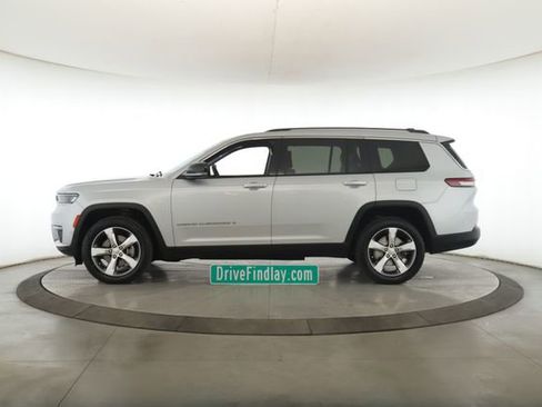 Used 2021 Jeep Grand Cherokee L Limited w/ Luxury Tech Group II image 9