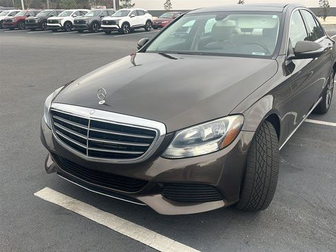 Used 2017 Mercedes-Benz C 300 C 300 image 4