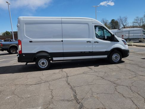 New 2026 Ford Transit 250 148 Medium Roof Extended AWD image 17