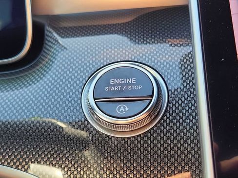 Used 2024 Mercedes-Benz C 300 C 300 image 10