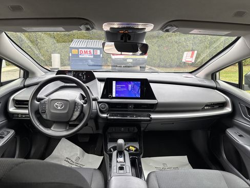 Used 2024 Toyota Prius LE image 15