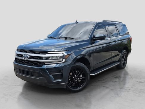 Used 2022 Ford Expedition XLT RWD image 1