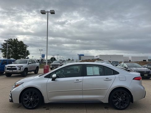 Certified 2025 Toyota Corolla SE image 5