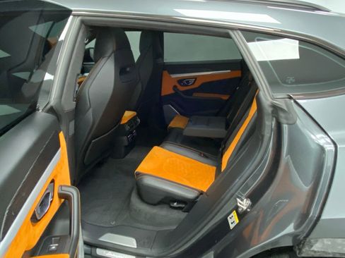 Used 2019 Lamborghini Urus image 36