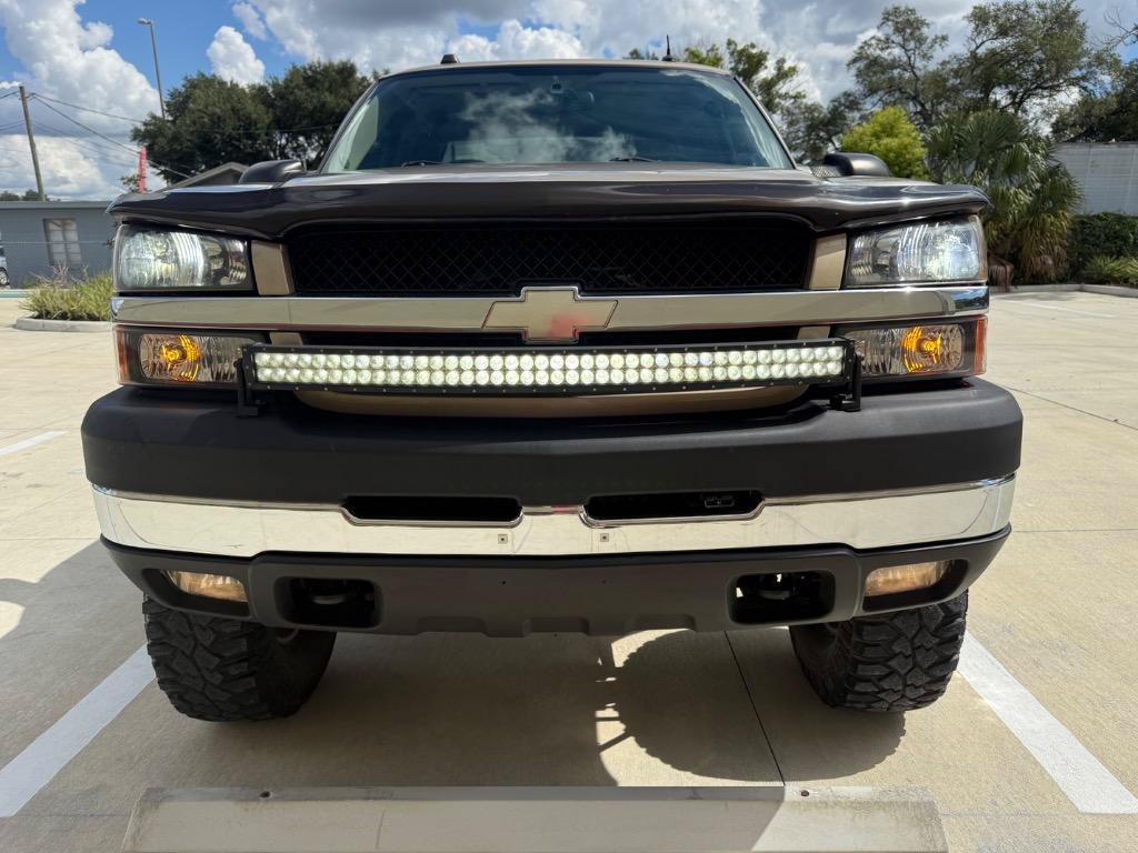 Used 2004 Chevrolet Silverado 2500 LT w/ Skid Plate Package AWD/4WD image 5