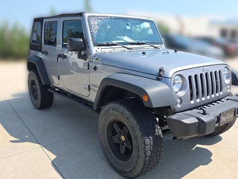 Used 2015 Jeep Wrangler Unlimited Sport w/ Quick Order Package 24S AWD/4WD image 7