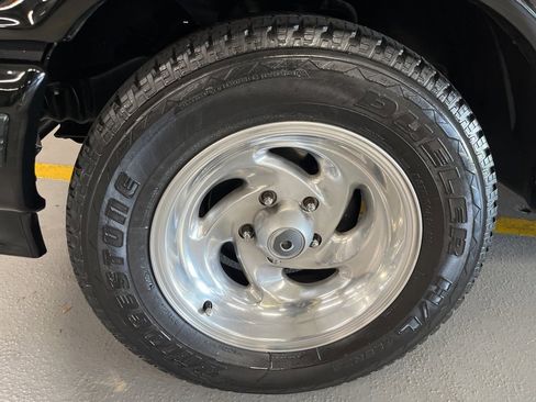 Used 1993 Ford F150 Lightning image 5