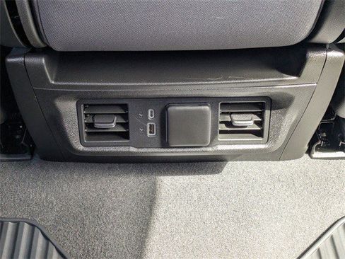 Certified 2024 Chevrolet Silverado 1500 LT image 15