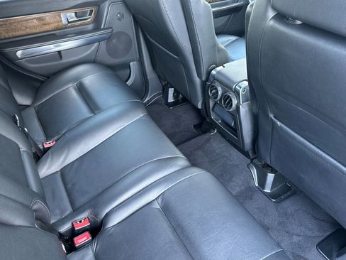 Used 2013 Land Rover Range Rover Sport HSE image 32