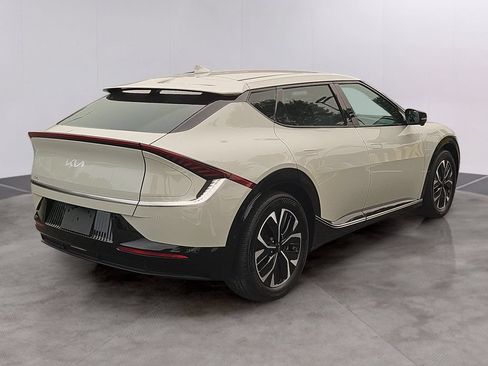 Certified 2023 Kia EV6 Wind w/ Wind Technology Package AWD/4WD image 4