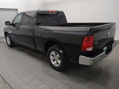 Used 2020 RAM 1500 Classic SLT RWD image 3