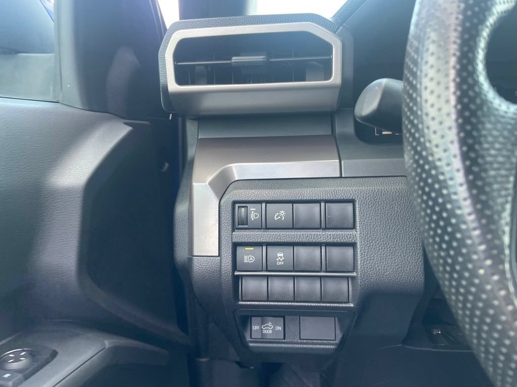 Used 2024 Toyota Tacoma SR5 RWD image 10