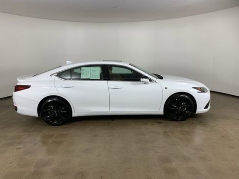 Used 2025 Lexus ES 300h F Sport w/ Accessory Package (Z2) FWD image 7