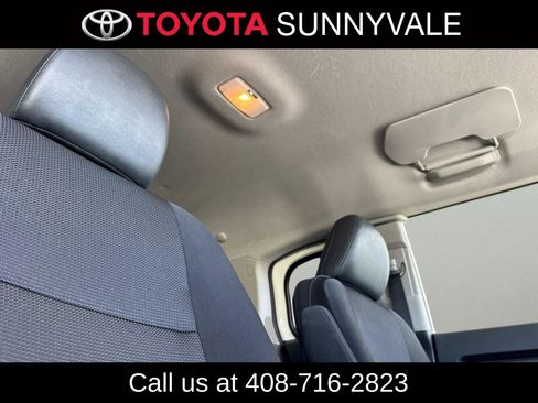 Used 2014 Toyota FJ Cruiser 4WD w/ Convenience Package image 21