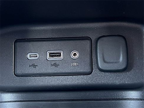 Used 2019 Chevrolet Equinox LT image 27