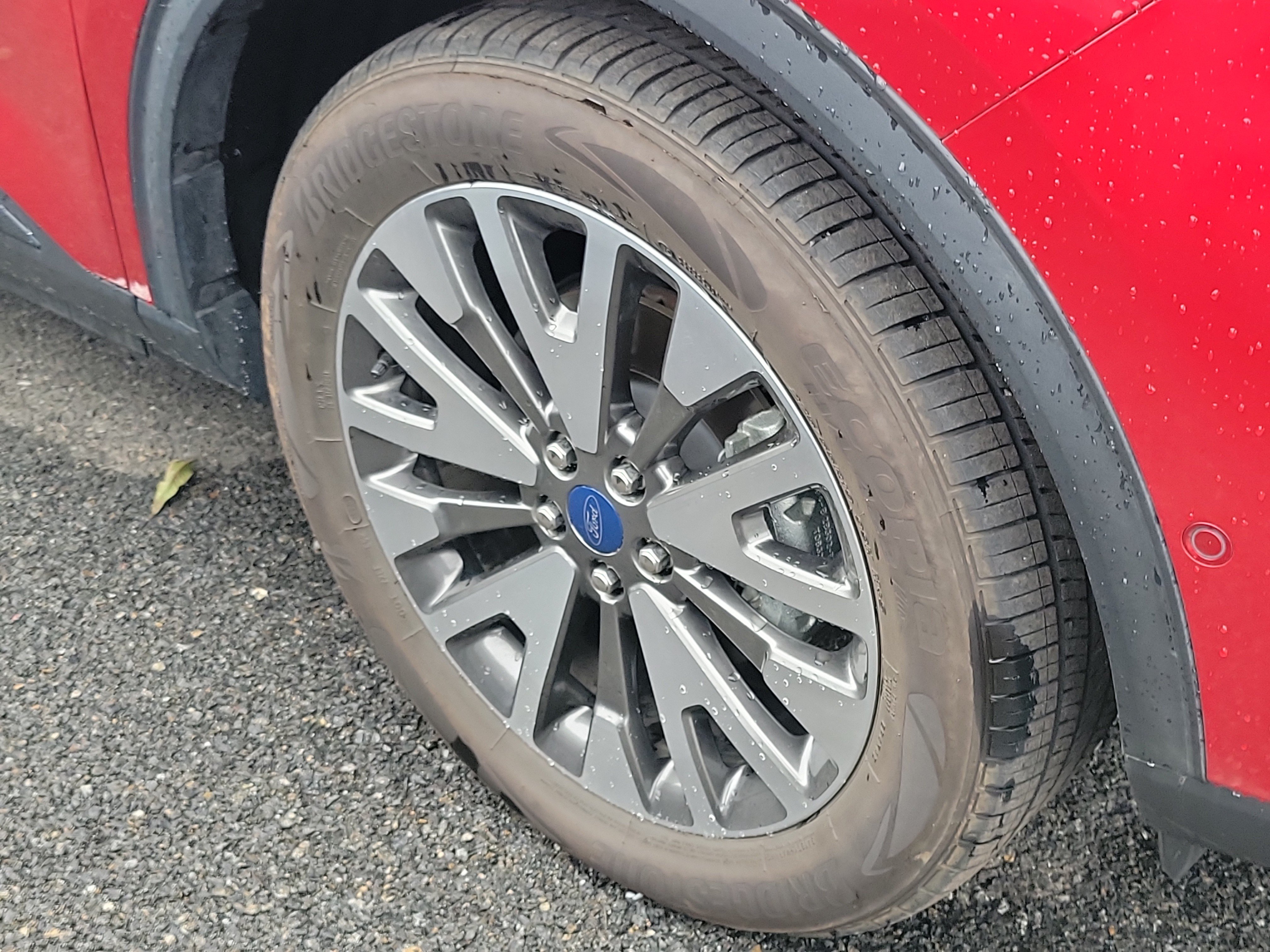 Used 2020 Ford Escape Titanium AWD/4WD image 4