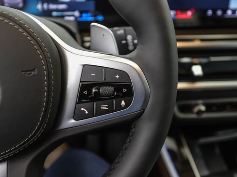 New 2026 BMW X5 xDrive50e w/ Executive Package image 13