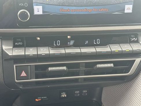 Certified 2025 Toyota Camry SE w/ Convenience Package FWD image 15
