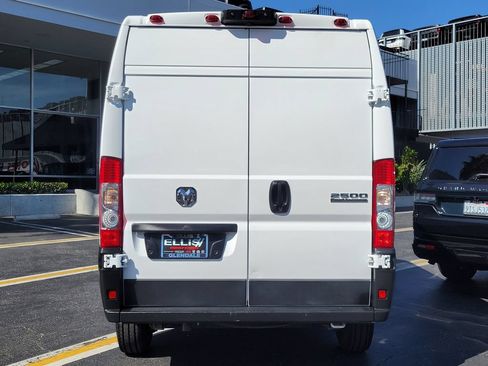 Used 2023 RAM ProMaster 2500 FWD image 24