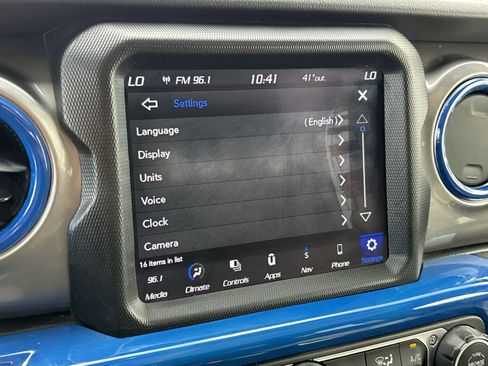 Used 2021 Jeep Wrangler Unlimited Sahara w/ Uconnect 4C Nav & Sound Group image 23