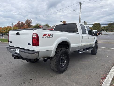 Used 2005 Ford F350 Lariat image 10