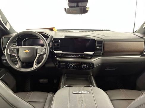Used 2025 Chevrolet Silverado 2500 High Country image 20