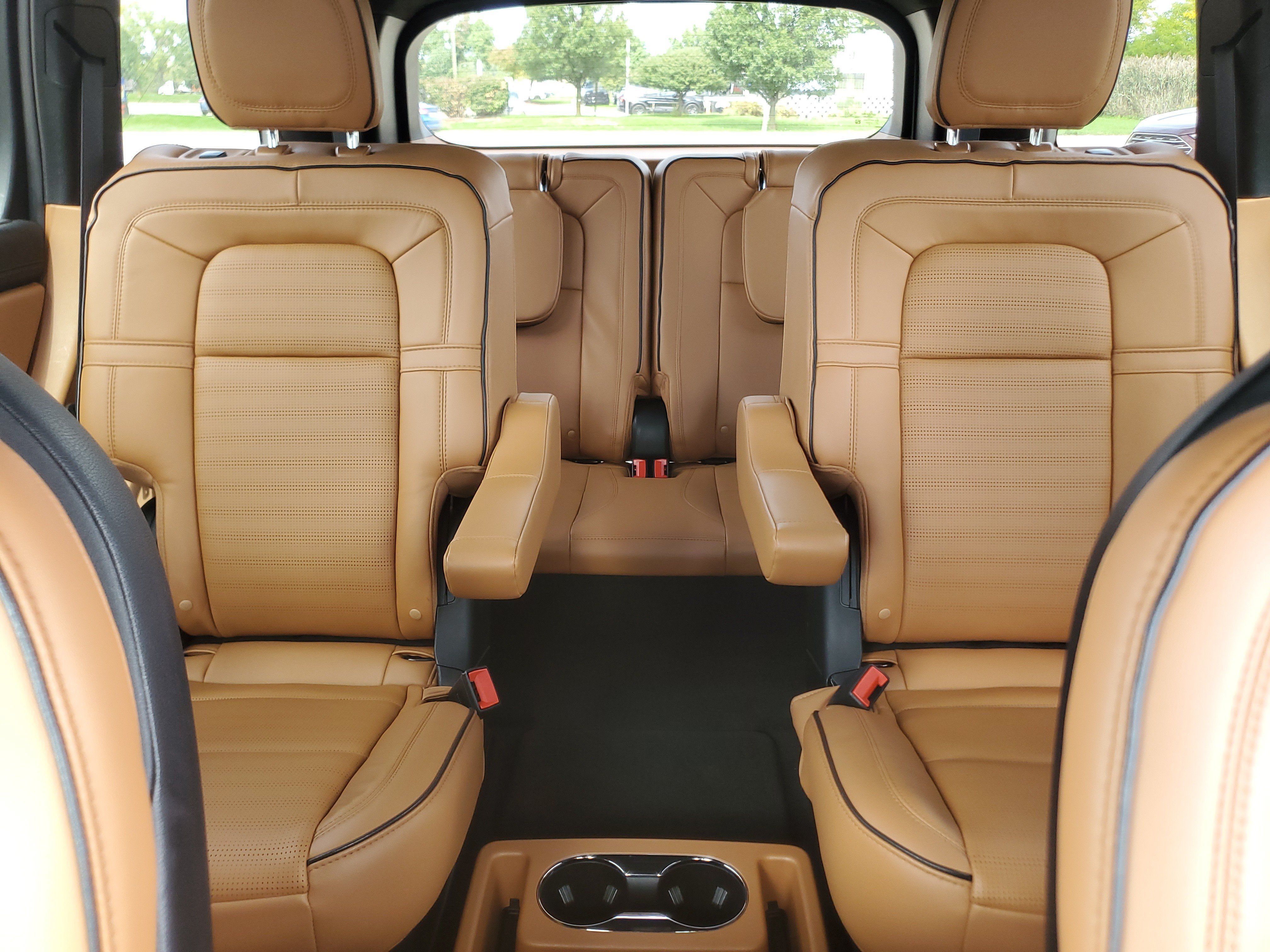 Used 2023 Lincoln Aviator Black Label w/ Class IV Trailer Tow Package AWD/4WD image 19
