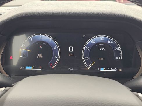 New 2025 Jeep Grand Cherokee L Altitude image 18