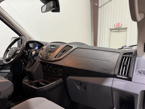 Used 2018 Ford Transit 250 148 High Roof Extended RWD image 5
