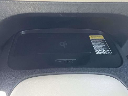 Used 2025 Toyota Corolla LE w/ LE Premium Package FWD image 39