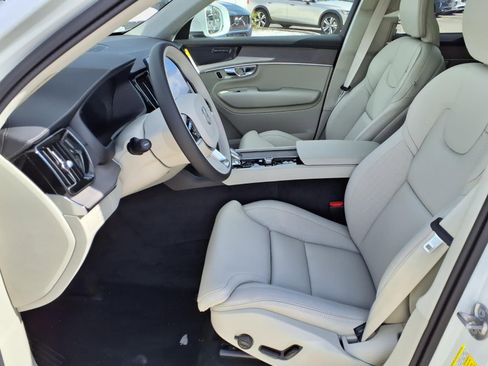 New 2026 Volvo XC90 B6 Ultra w/ Lounge Package image 14