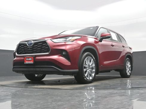 Used 2023 Toyota Highlander Limited image 30