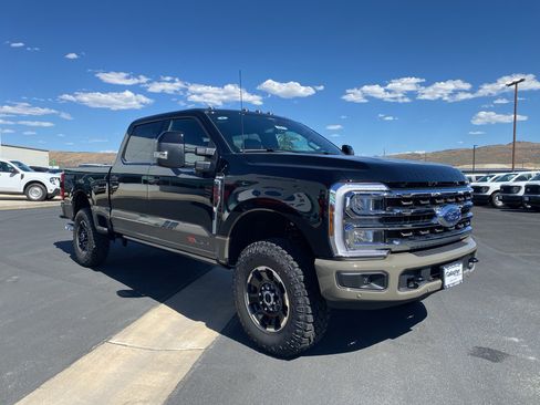 New 2026 Ford F350 King Ranch w/ Tremor Off-Road Package AWD/4WD image 21