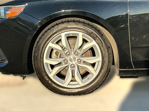 Used 2018 Chevrolet Impala LT image 11