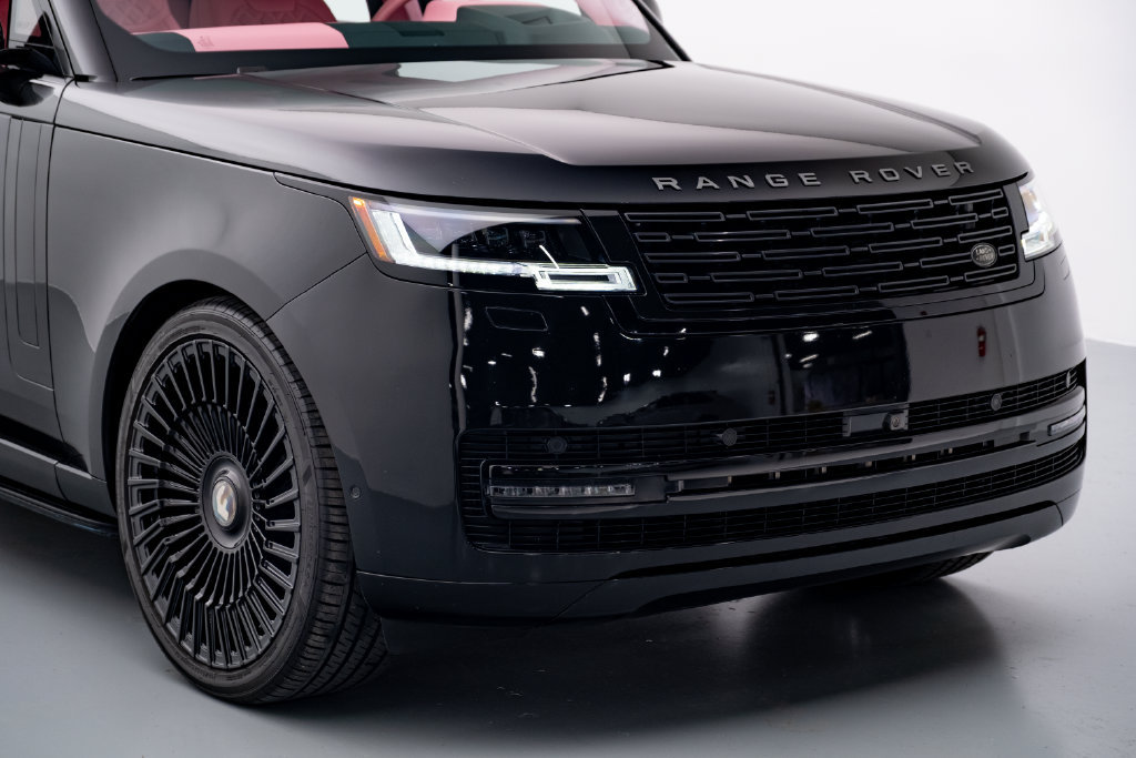 Used 2025 Land Rover Range Rover Long Wheelbase SE AWD/4WD image 5