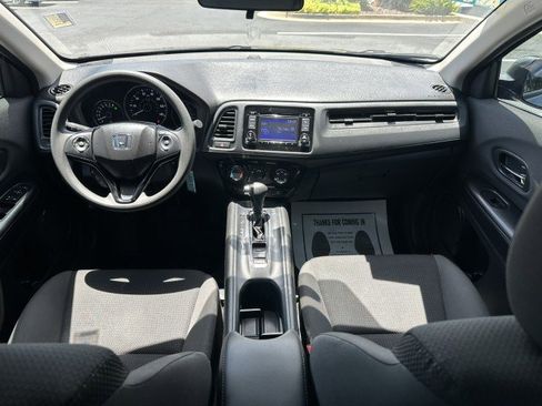 Used 2022 Honda HR-V LX image 29