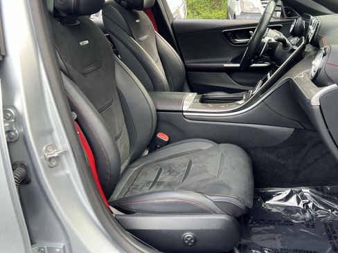 Certified 2024 Mercedes-Benz C 43 AMG 4MATIC Sedan image 33