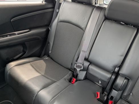 Used 2017 Dodge Journey Crossroad w/ Popular Equipment Group AWD/4WD image 12