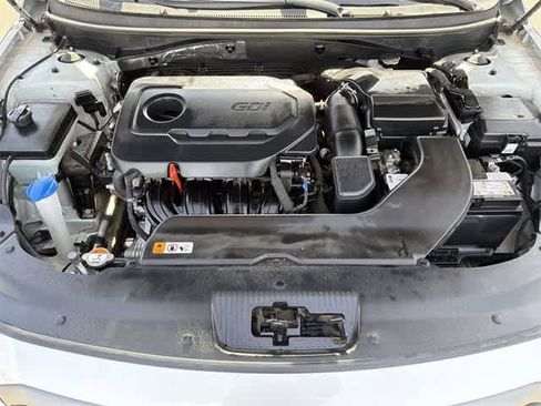 Used 2016 Hyundai Sonata Limited image 17
