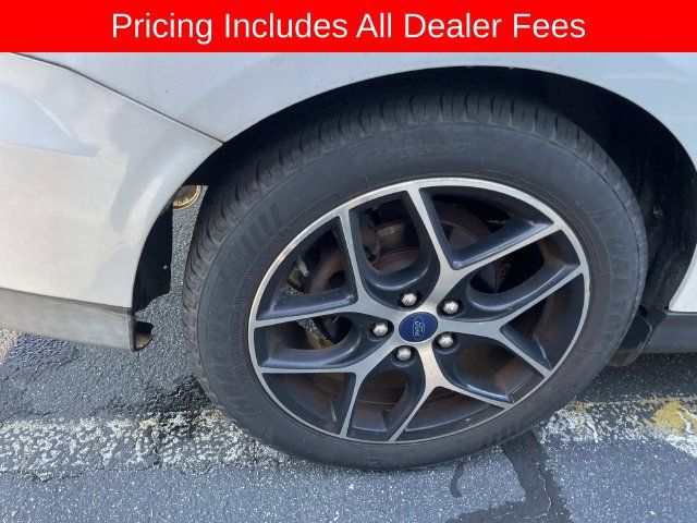 Used 2018 Ford Focus SEL FWD image 11