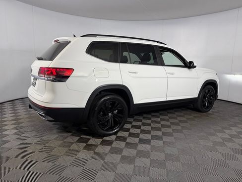 Used 2023 Volkswagen Atlas SE w/ Black Wheel Package FWD image 8