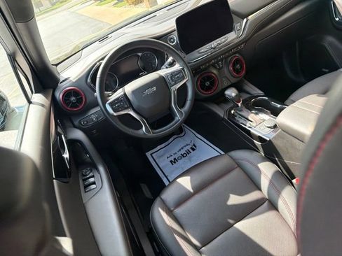 Used 2024 Chevrolet Blazer RS w/ Enhanced Convenience Package FWD image 18